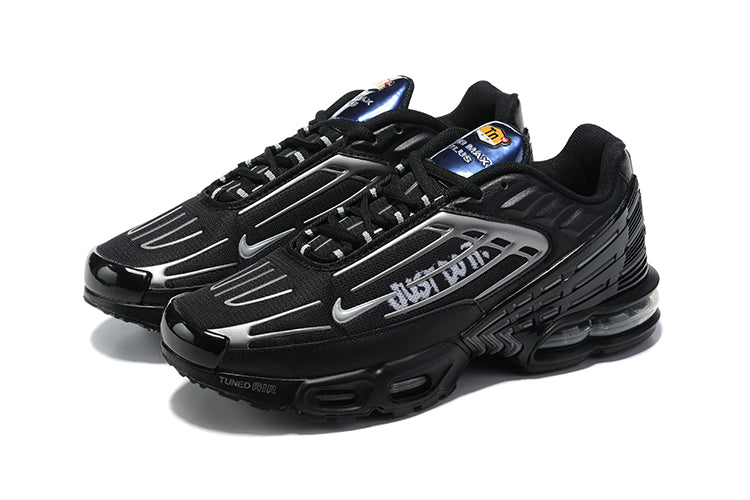 NIKE TN Black silver white