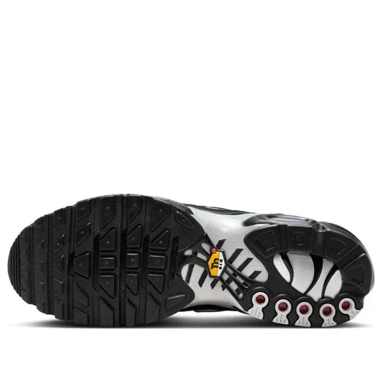 Nike Air Max Plus Premium ‘Black Reflective Silver’